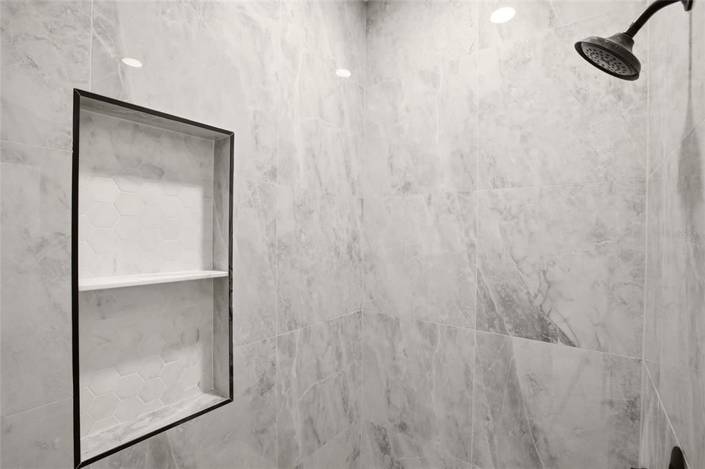 На продажу: $319,900 (3 спален, 2 ванн, 1500 Квадратных фут)