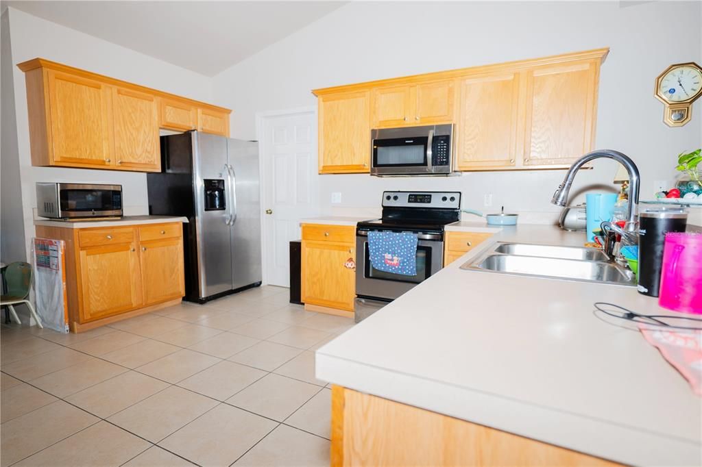 En Venta: $339,990 (3 camas, 2 baños, 1837 Pies cuadrados)
