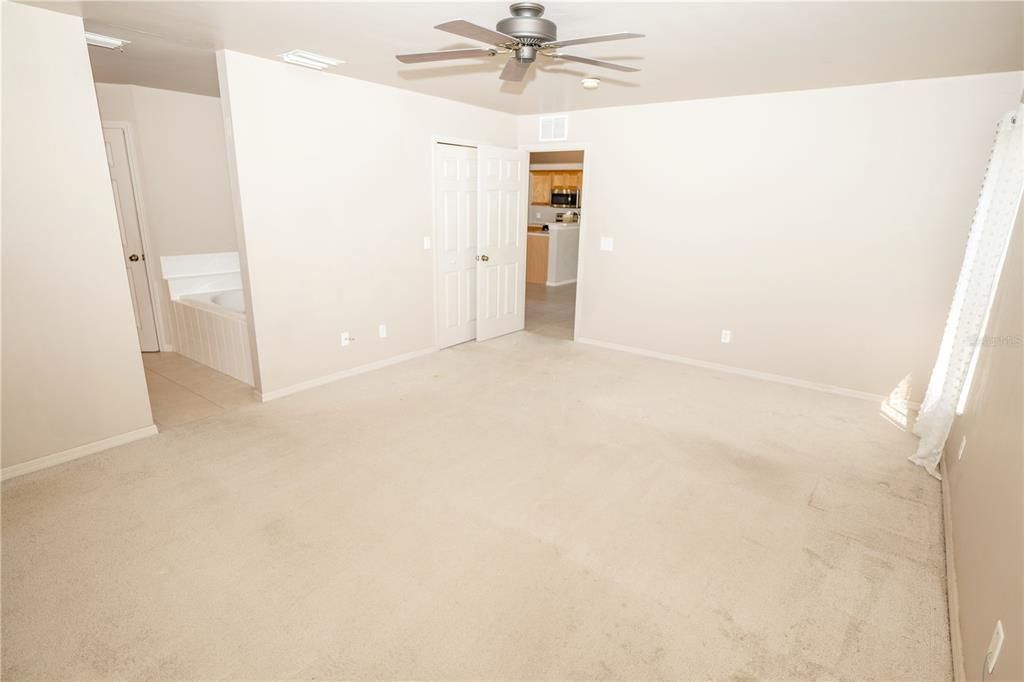 En Venta: $339,990 (3 camas, 2 baños, 1837 Pies cuadrados)