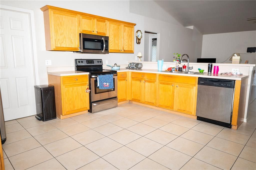 En Venta: $339,990 (3 camas, 2 baños, 1837 Pies cuadrados)