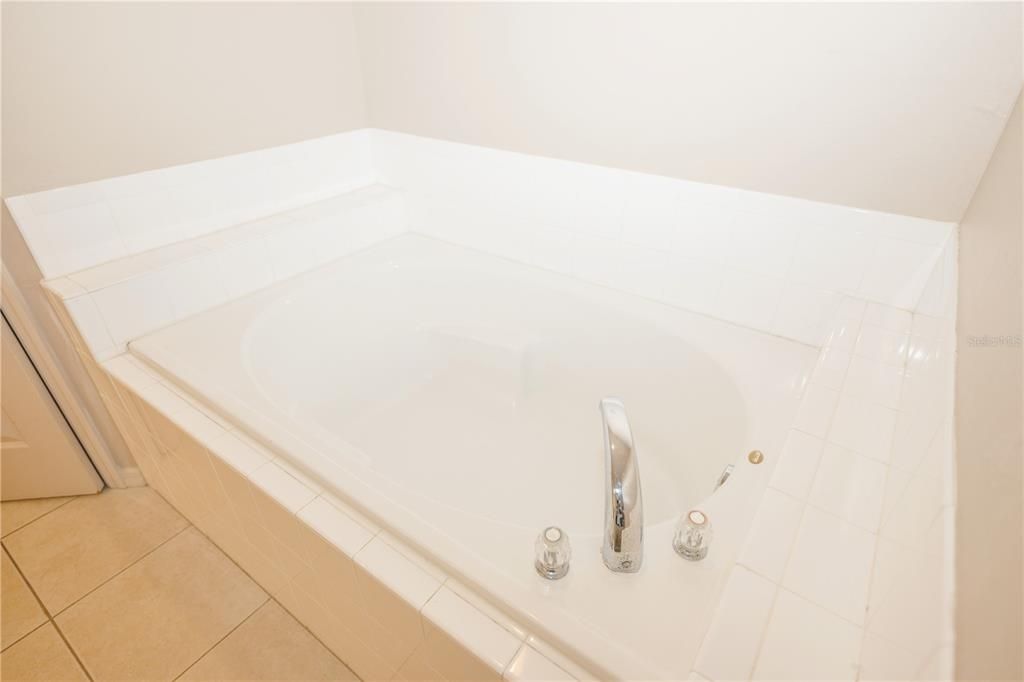En Venta: $339,990 (3 camas, 2 baños, 1837 Pies cuadrados)