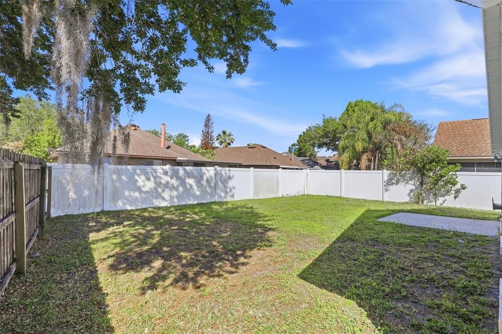 Activo con contrato: $355,000 (3 camas, 2 baños, 1333 Pies cuadrados)