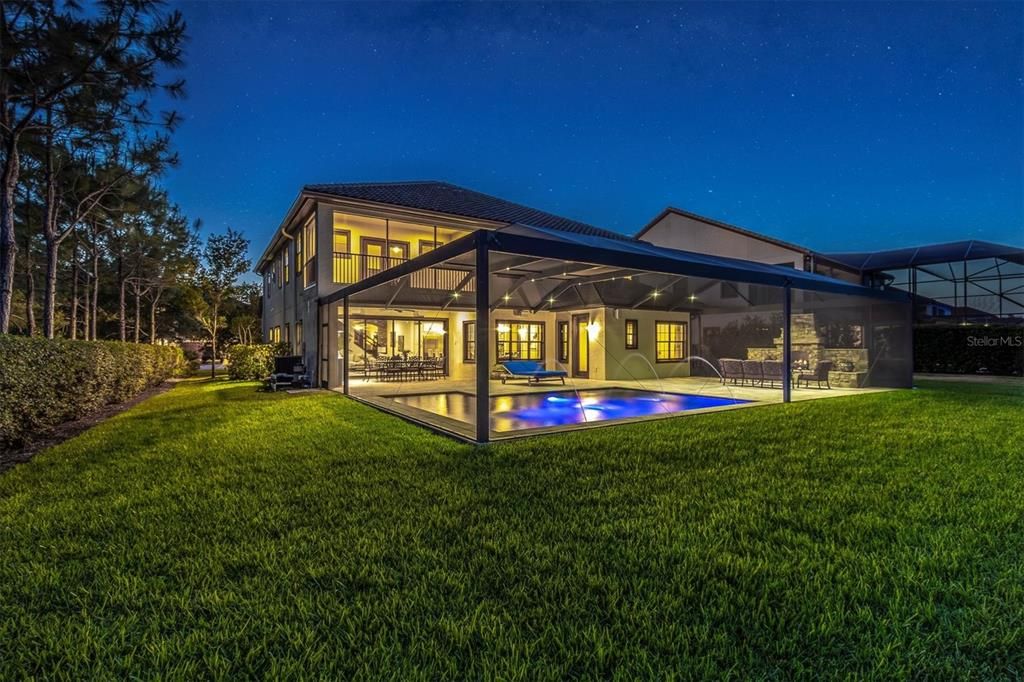 На продажу: $1,599,999 (6 спален, 6 ванн, 4938 Квадратных фут)