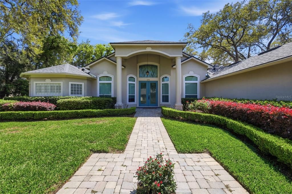 Active With Contract: $700,000 (3 beds, 3 baths, 2819 Square Feet)
