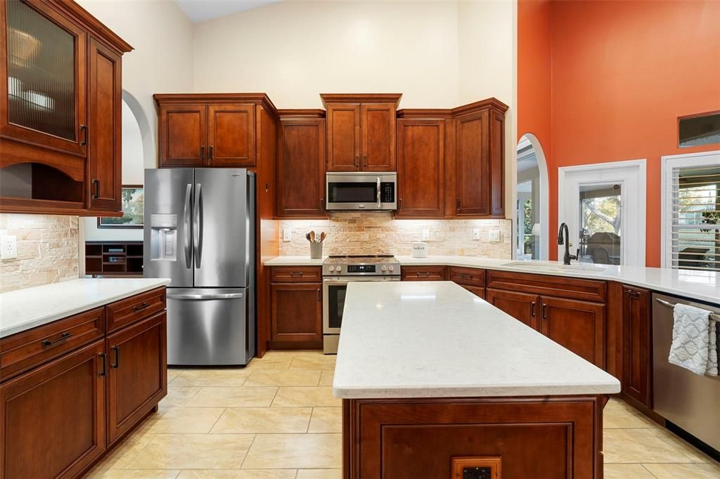 Active With Contract: $700,000 (3 beds, 3 baths, 2819 Square Feet)