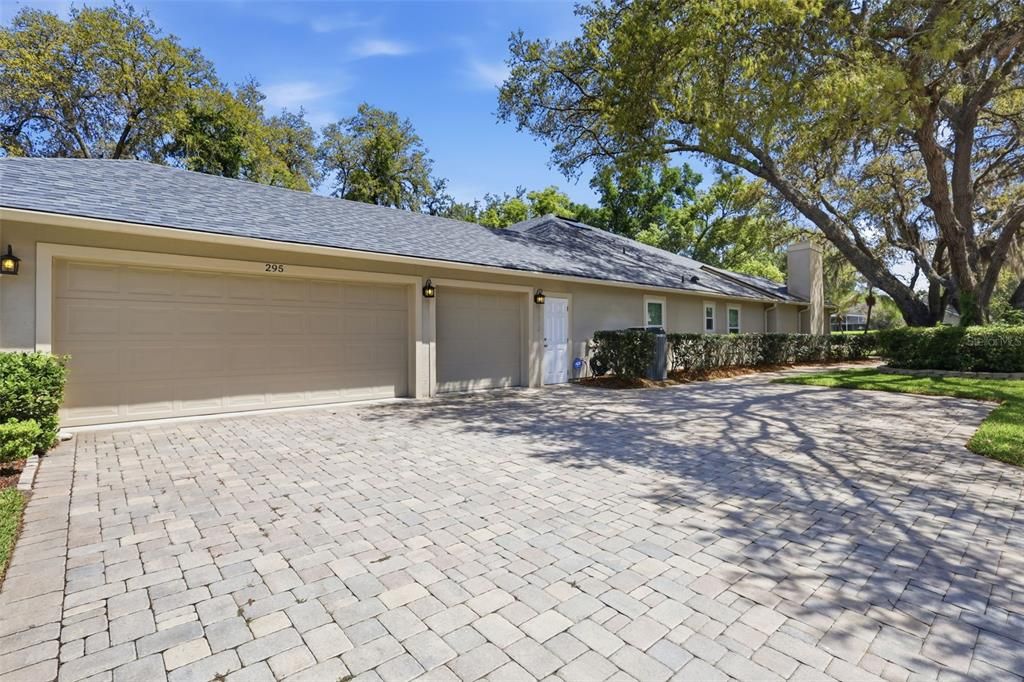 Active With Contract: $700,000 (3 beds, 3 baths, 2819 Square Feet)
