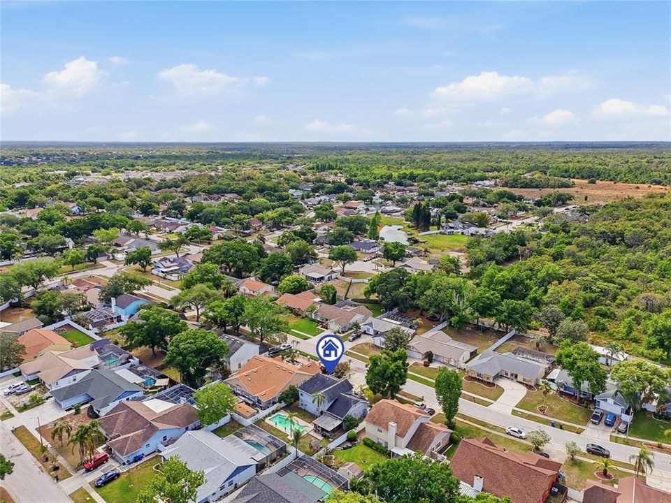 Activo con contrato: $449,000 (5 camas, 2 baños, 2241 Pies cuadrados)