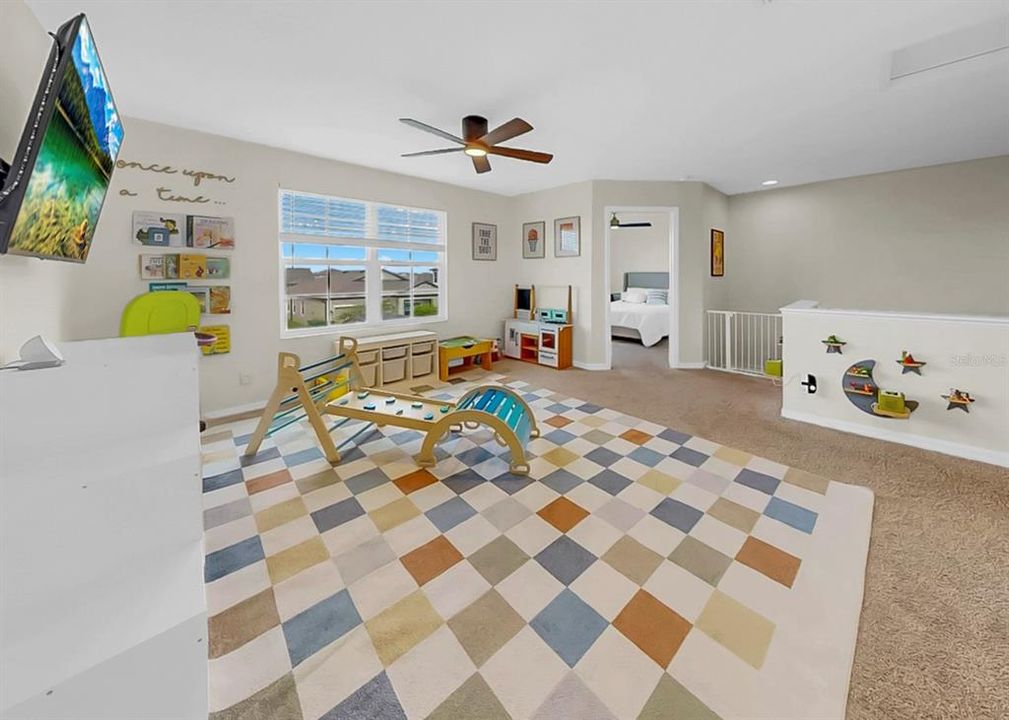 For Sale: $569,000 (4 beds, 2 baths, 2891 Square Feet)