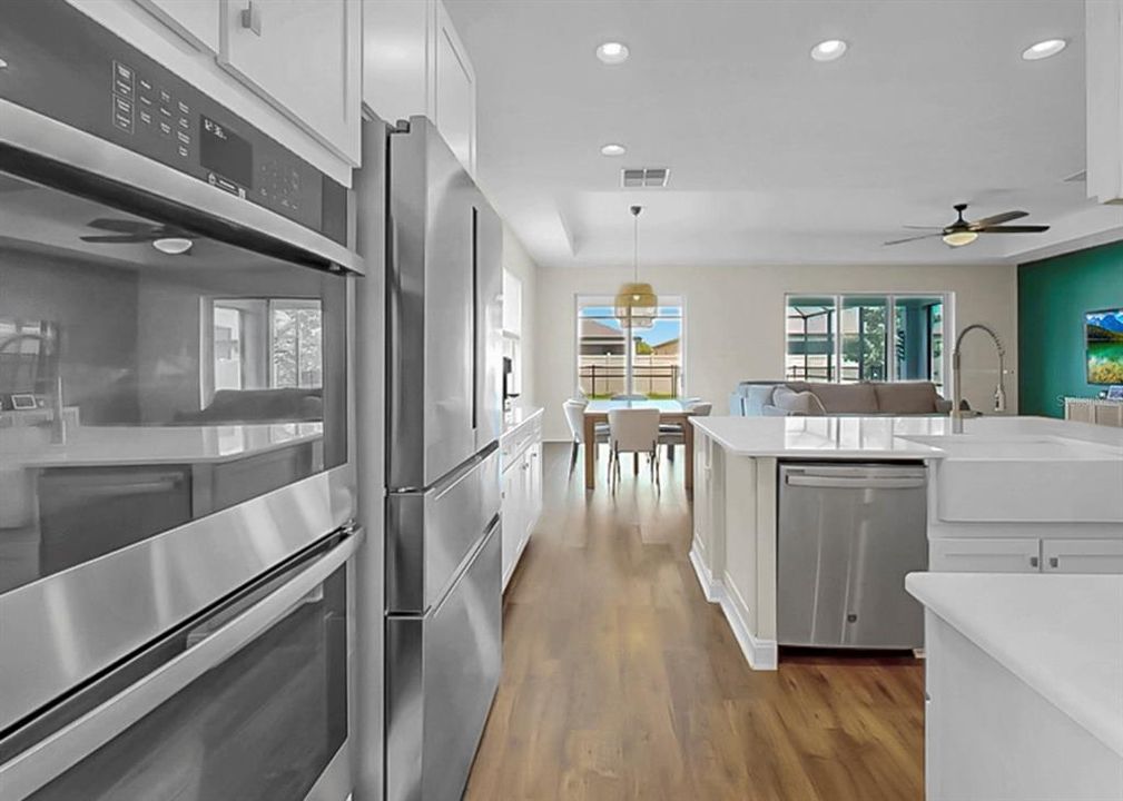 For Sale: $569,000 (4 beds, 2 baths, 2891 Square Feet)