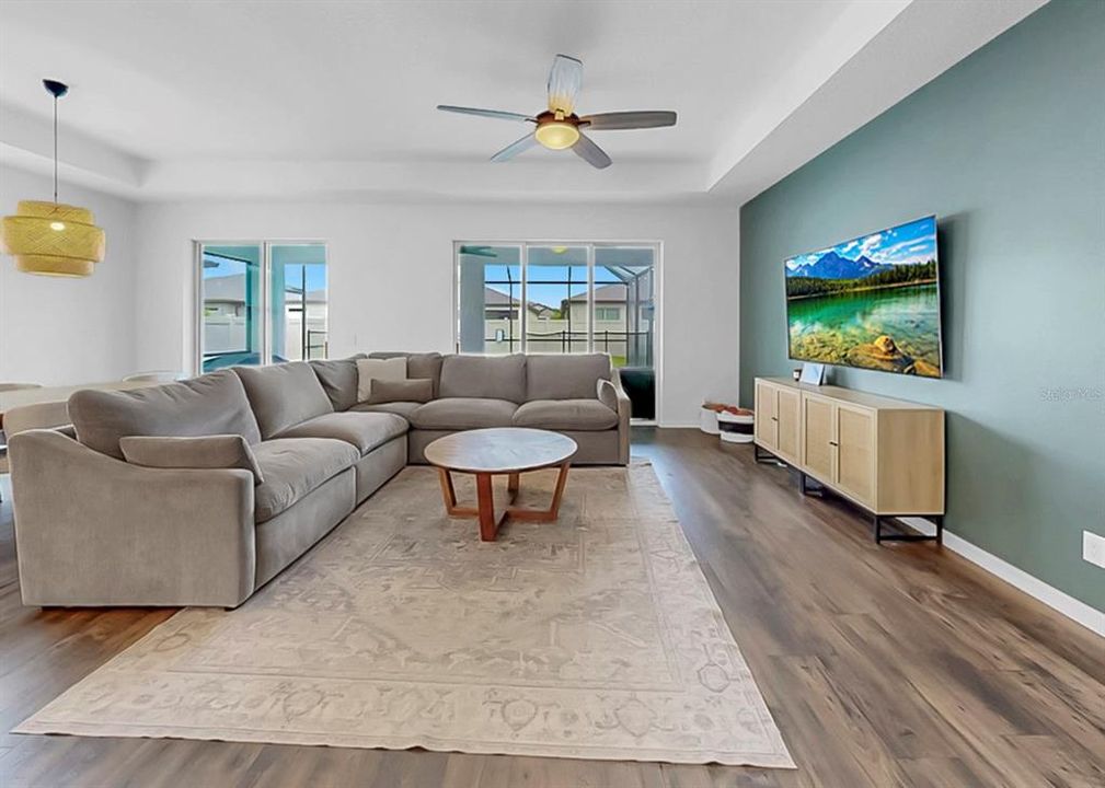 For Sale: $569,000 (4 beds, 2 baths, 2891 Square Feet)