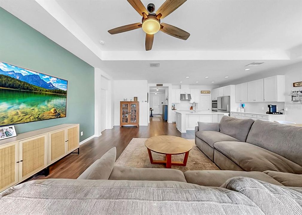 For Sale: $569,000 (4 beds, 2 baths, 2891 Square Feet)