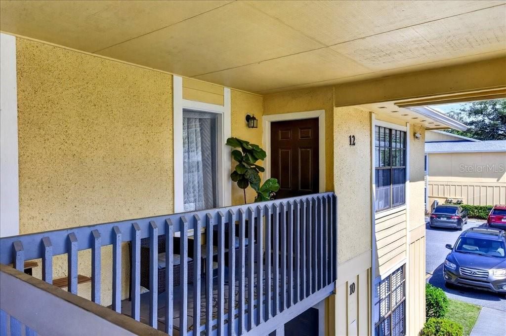 For Sale: $310,000 (2 beds, 2 baths, 947 Square Feet)