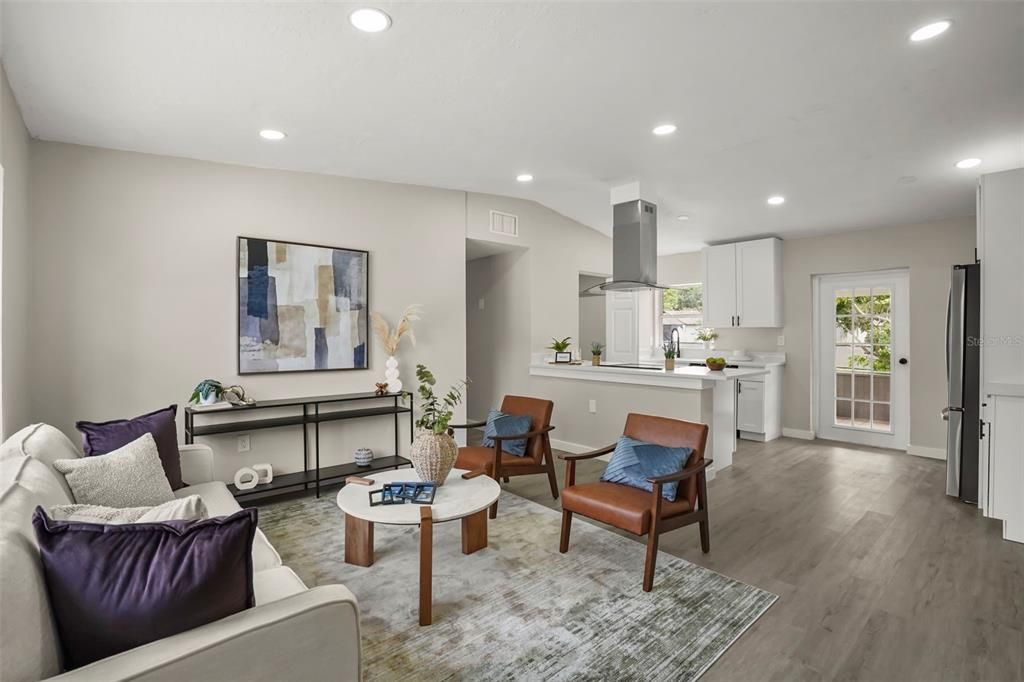 For Sale: $259,700 (4 beds, 1 baths, 1240 Square Feet)