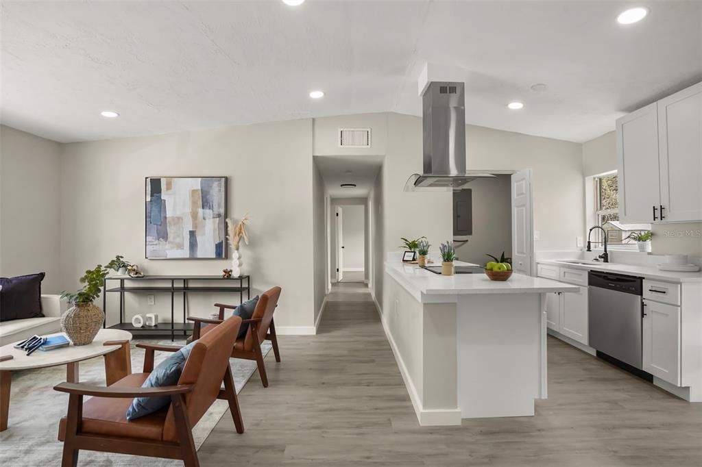 For Sale: $259,700 (4 beds, 1 baths, 1240 Square Feet)
