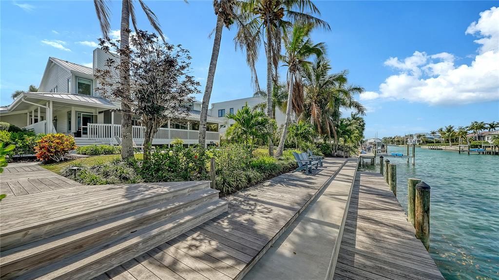 En Venta: $4,495,000 (4 camas, 3 baños, 3336 Pies cuadrados)