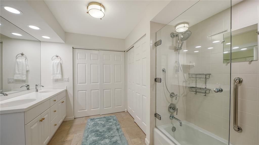 En Venta: $4,495,000 (4 camas, 3 baños, 3336 Pies cuadrados)