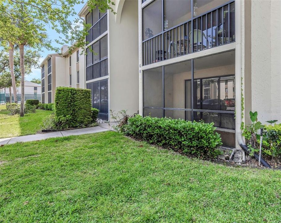 En Venta: $194,900 (2 camas, 2 baños, 979 Pies cuadrados)