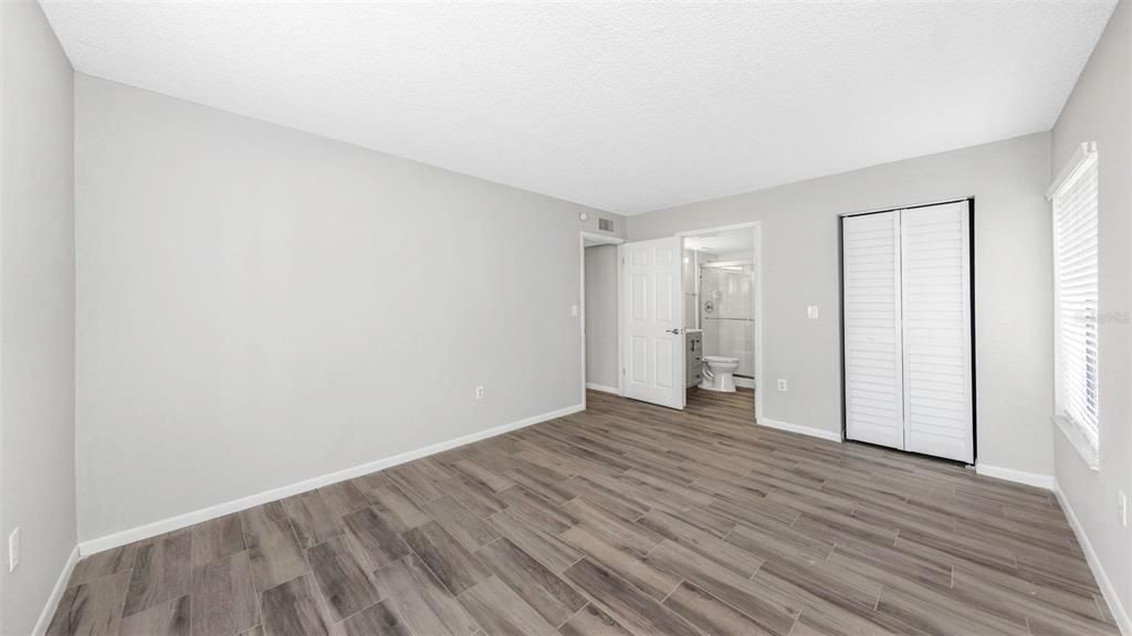 En Venta: $194,900 (2 camas, 2 baños, 979 Pies cuadrados)