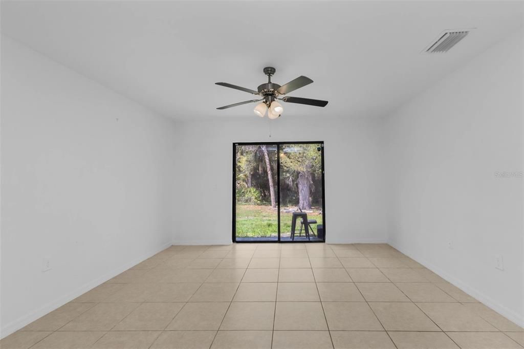 En Venta: $259,900 (3 camas, 2 baños, 1274 Pies cuadrados)
