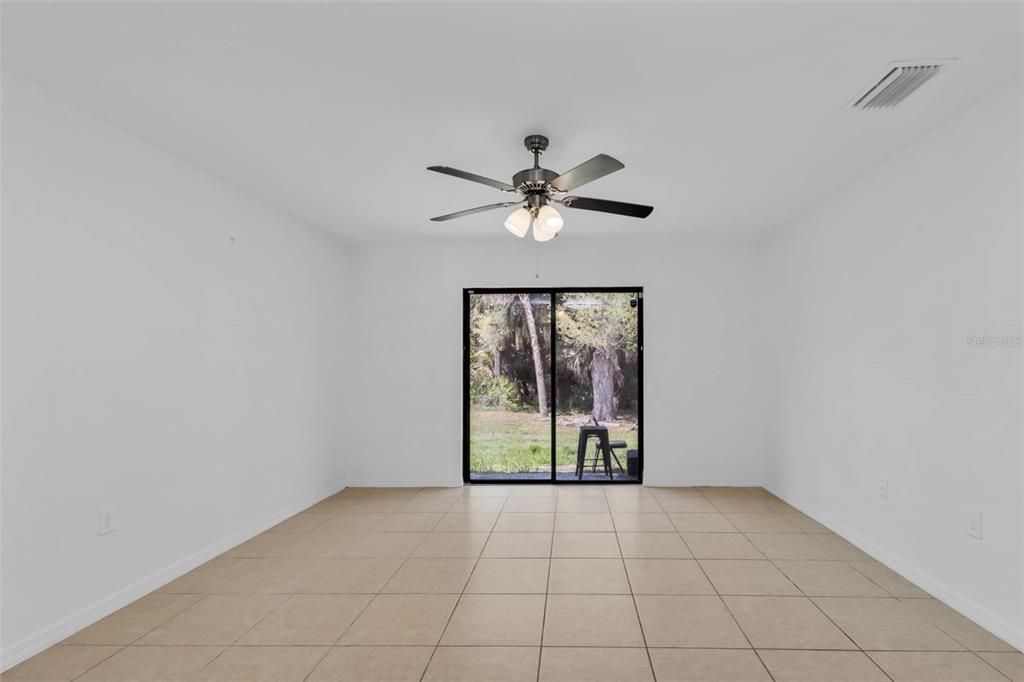En Venta: $259,900 (3 camas, 2 baños, 1274 Pies cuadrados)
