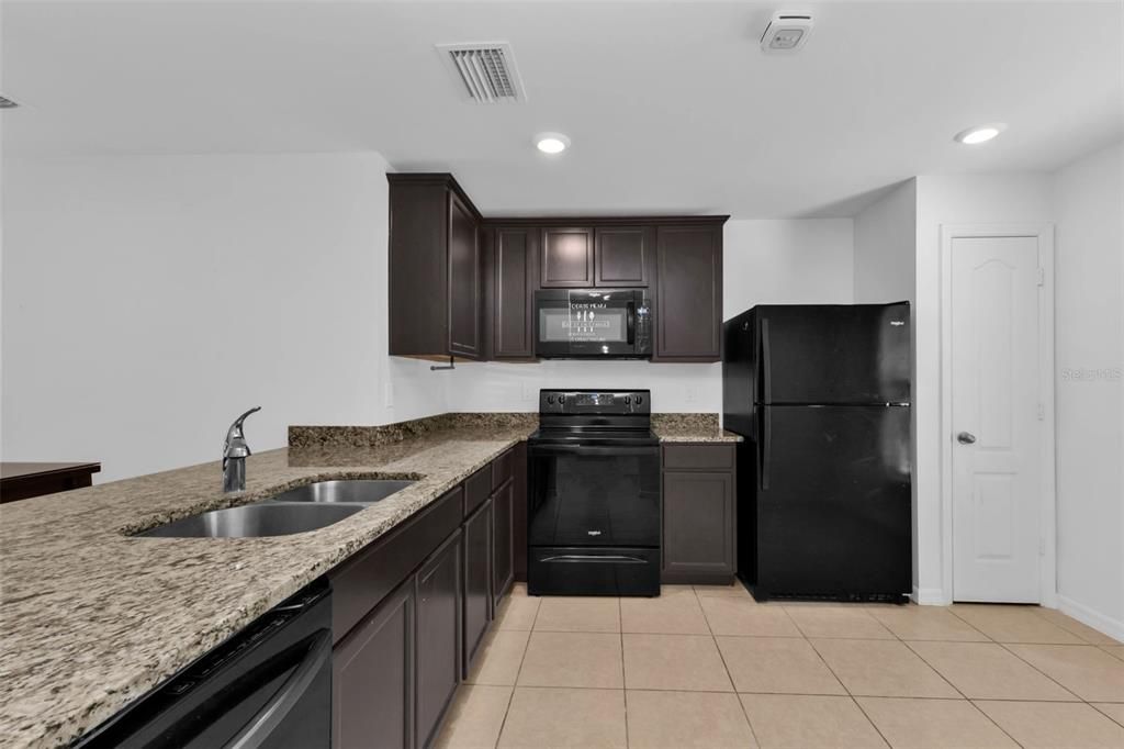 En Venta: $259,900 (3 camas, 2 baños, 1274 Pies cuadrados)