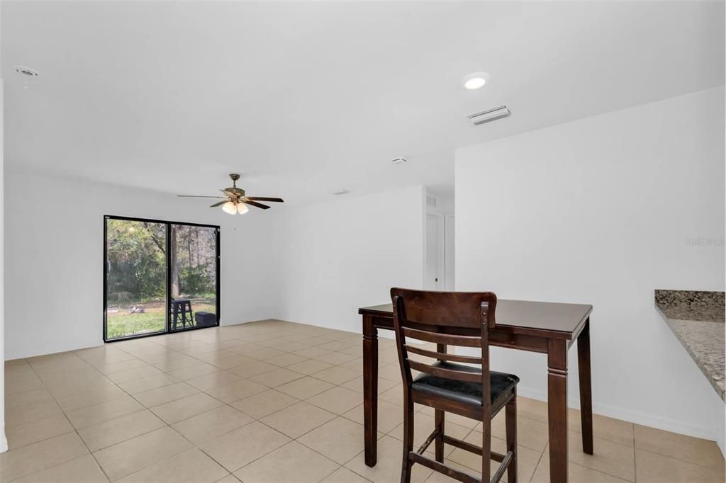 En Venta: $259,900 (3 camas, 2 baños, 1274 Pies cuadrados)