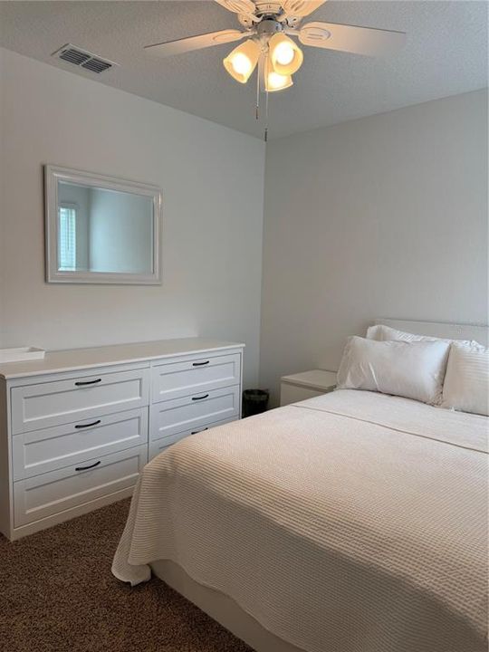 For Sale: $349,000 (3 beds, 2 baths, 1669 Square Feet)
