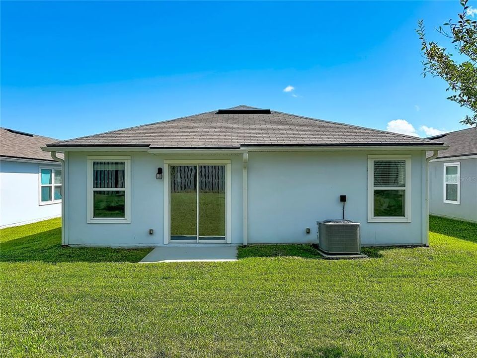 En Venta: $345,000 (3 camas, 2 baños, 1669 Pies cuadrados)