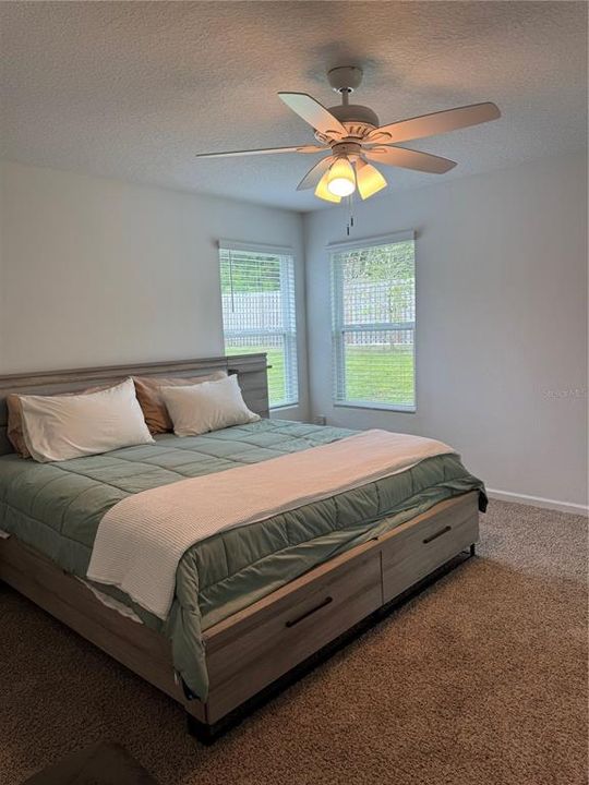 For Sale: $349,000 (3 beds, 2 baths, 1669 Square Feet)