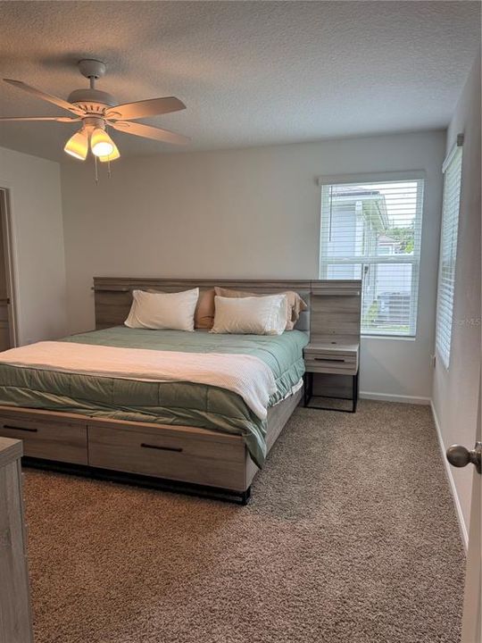 For Sale: $349,000 (3 beds, 2 baths, 1669 Square Feet)