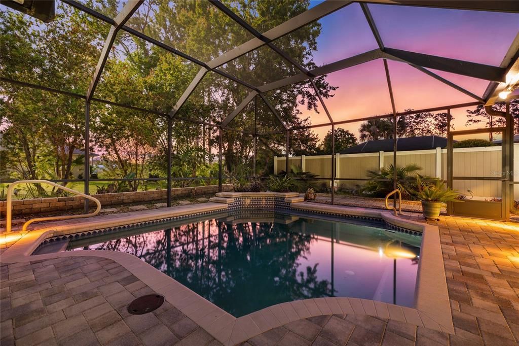 En Venta: $629,000 (4 camas, 4 baños, 3001 Pies cuadrados)