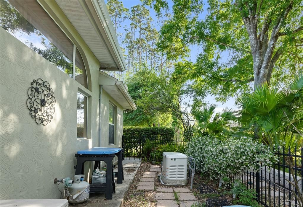 En Venta: $629,000 (4 camas, 4 baños, 3001 Pies cuadrados)