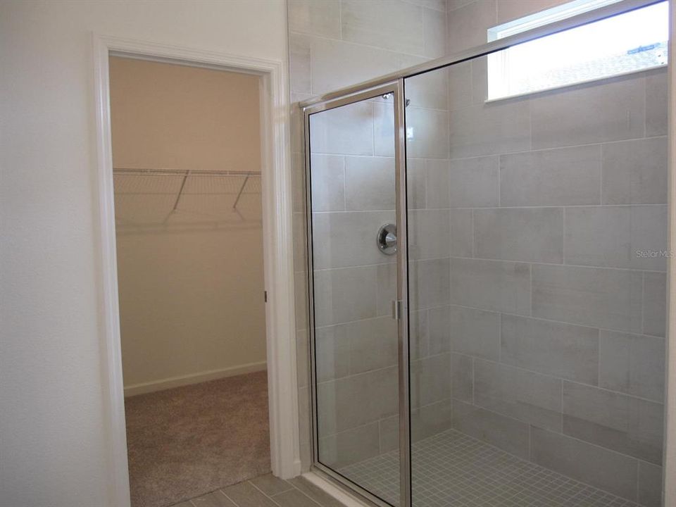 En Renta: $2,250 (3 camas, 2 baños, 1966 Pies cuadrados)
