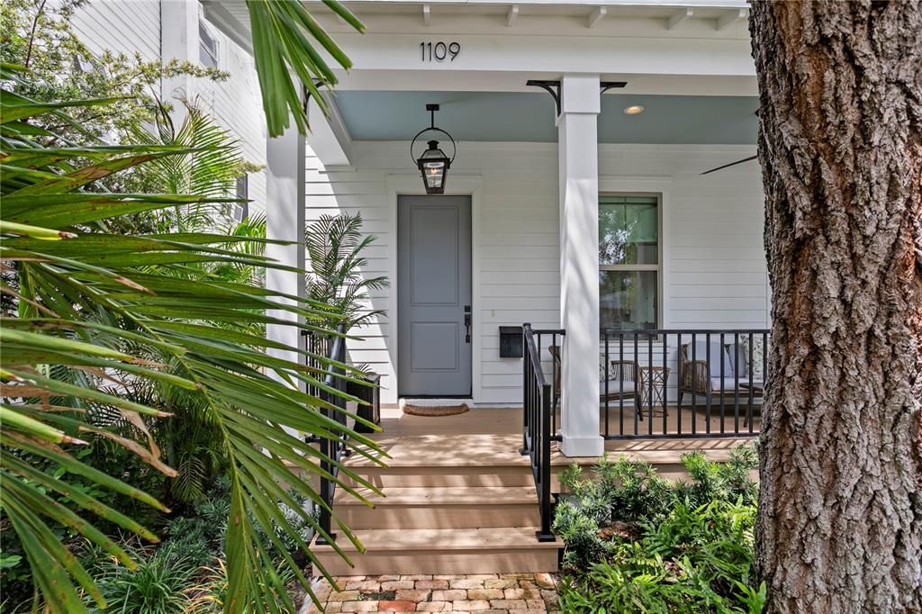 Active With Contract: $995,000 (3 beds, 2 baths, 2091 Square Feet)