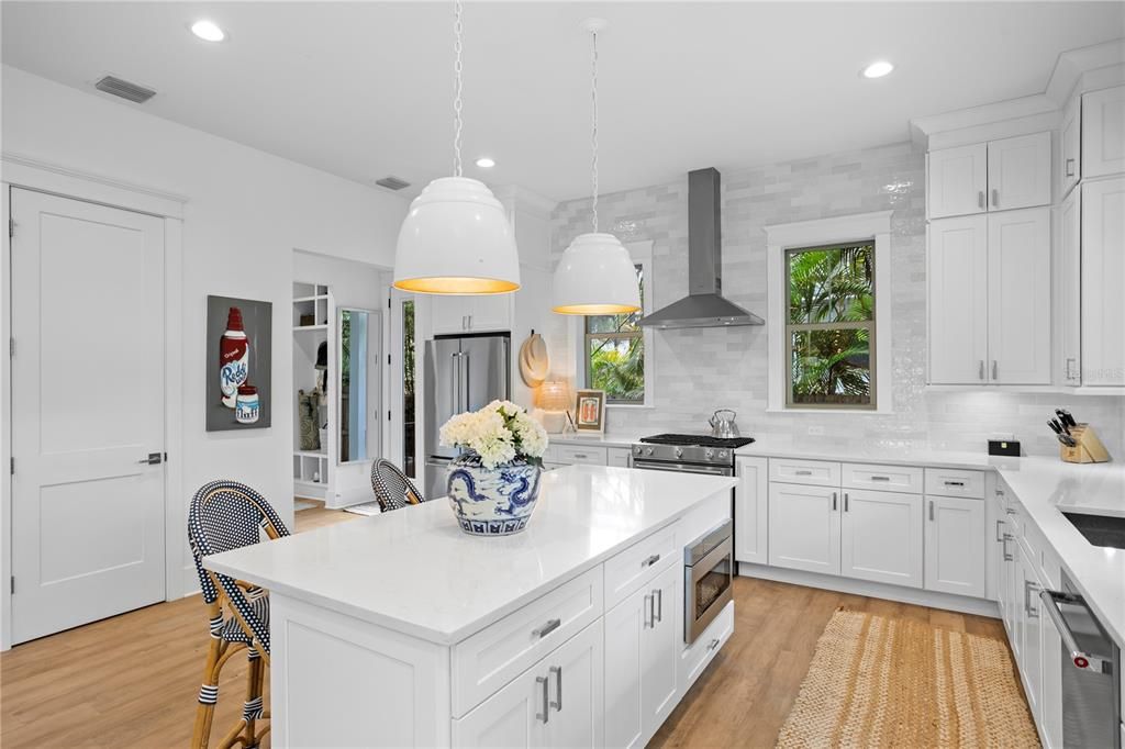 Active With Contract: $995,000 (3 beds, 2 baths, 2091 Square Feet)