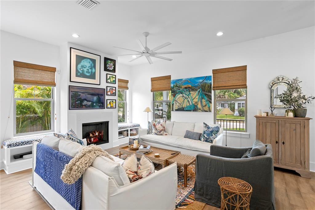Active With Contract: $995,000 (3 beds, 2 baths, 2091 Square Feet)