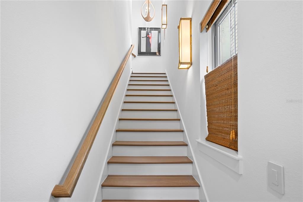 Active With Contract: $995,000 (3 beds, 2 baths, 2091 Square Feet)