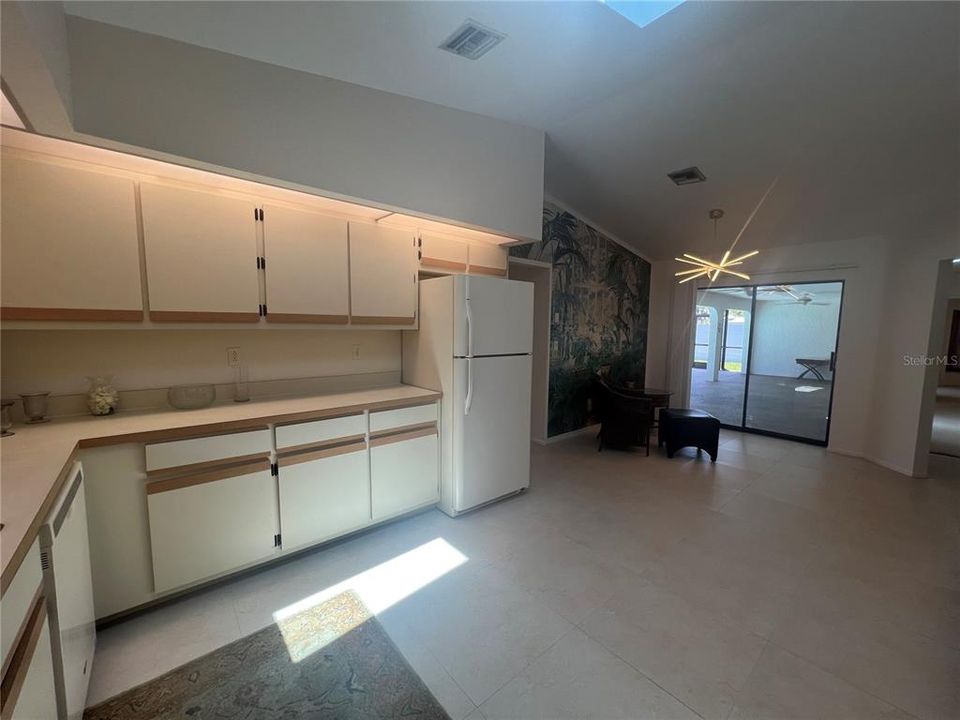 В аренду: $2,350 (3 спален, 2 ванн, 1863 Квадратных фут)