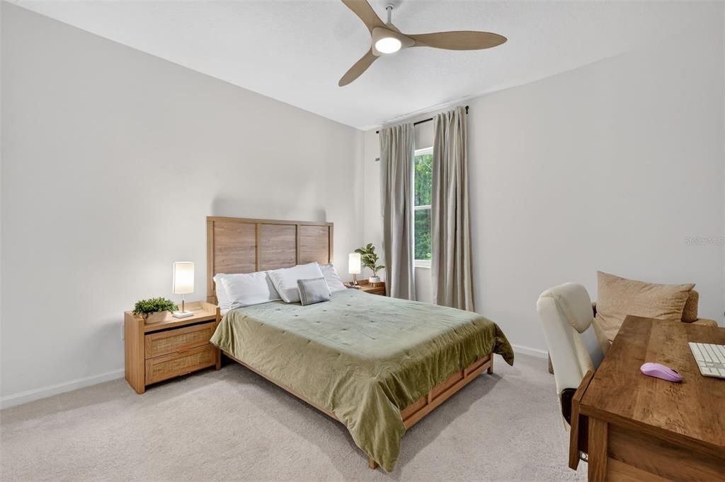 Activo con contrato: $535,000 (5 camas, 3 baños, 3164 Pies cuadrados)