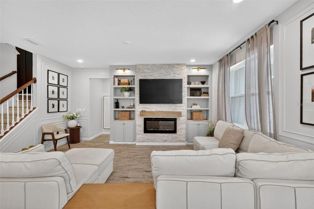 Activo con contrato: $535,000 (5 camas, 3 baños, 3164 Pies cuadrados)