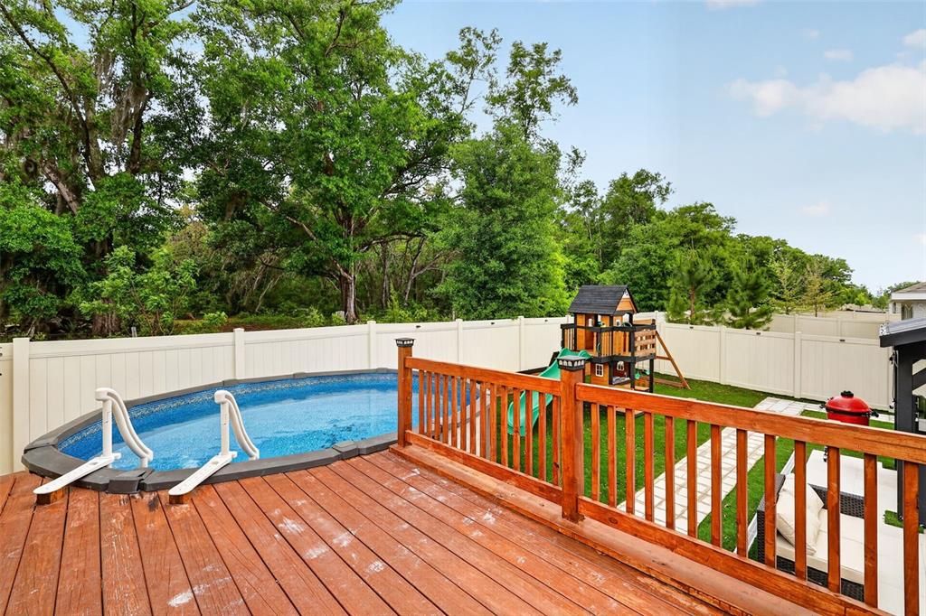 Activo con contrato: $535,000 (5 camas, 3 baños, 3164 Pies cuadrados)