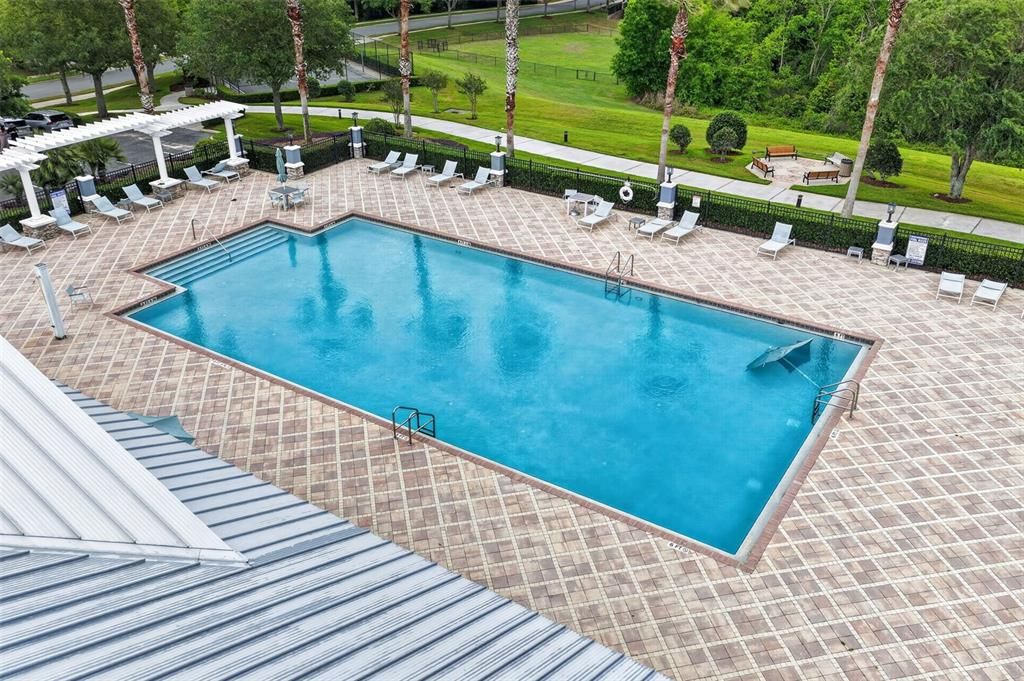 Activo con contrato: $535,000 (5 camas, 3 baños, 3164 Pies cuadrados)