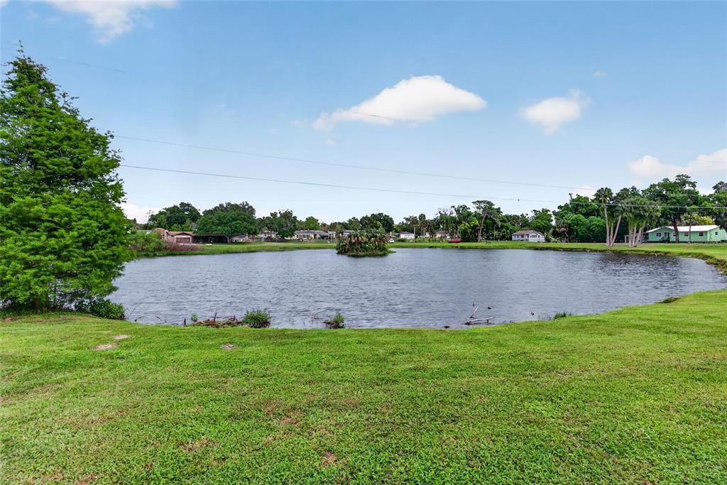 Active With Contract: $215,000 (3 beds, 1 baths, 960 Square Feet)
