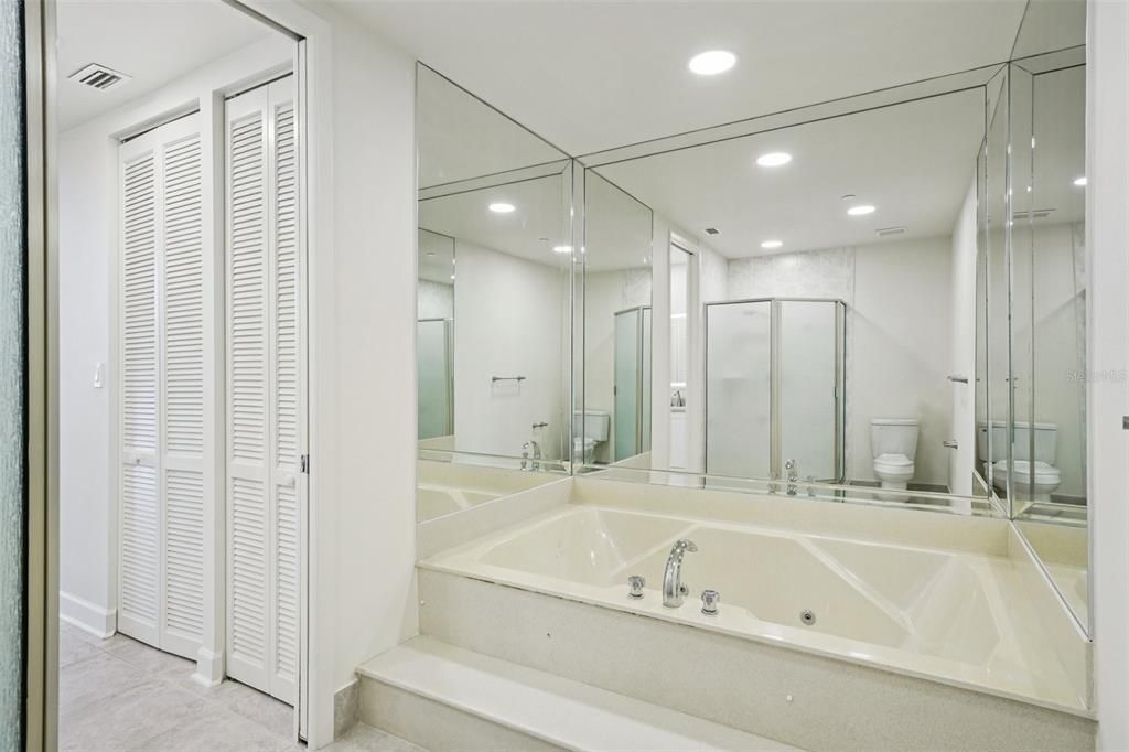En Venta: $2,700,000 (3 camas, 2 baños, 1925 Pies cuadrados)