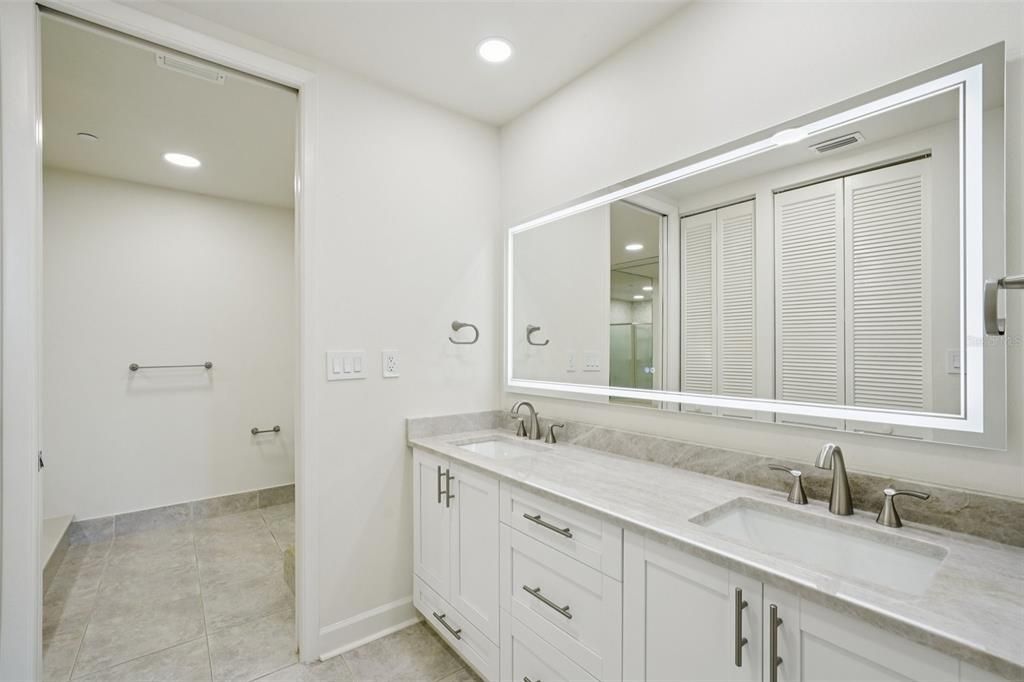 En Venta: $2,700,000 (3 camas, 2 baños, 1925 Pies cuadrados)
