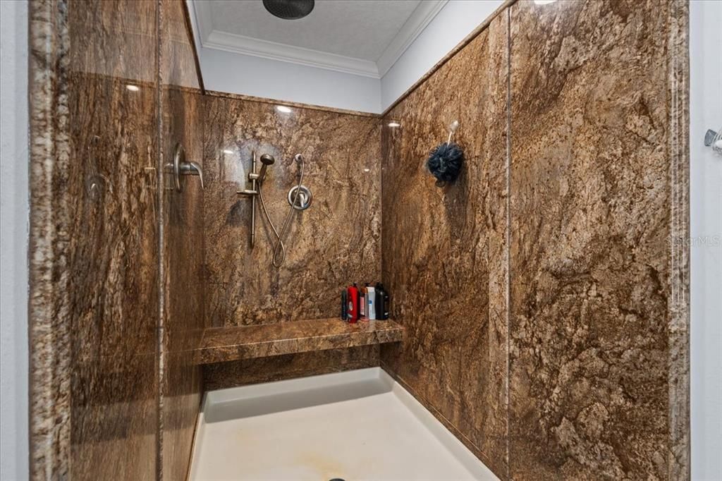 На продажу: $249,900 (3 спален, 2 ванн, 1680 Квадратных фут)