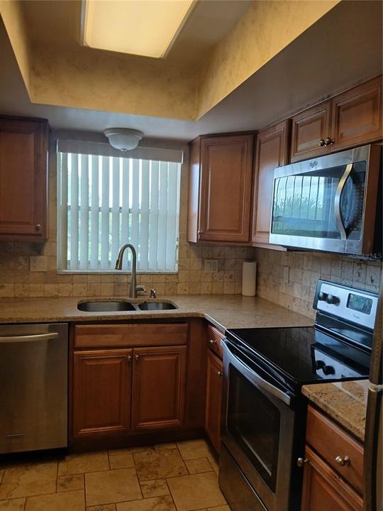 For Sale: $110,900 (1 beds, 1 baths, 854 Square Feet)
