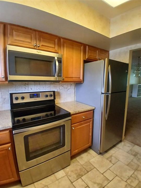 For Sale: $110,900 (1 beds, 1 baths, 854 Square Feet)