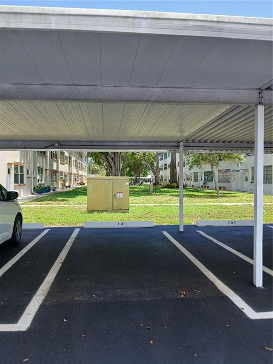 For Sale: $110,900 (1 beds, 1 baths, 854 Square Feet)