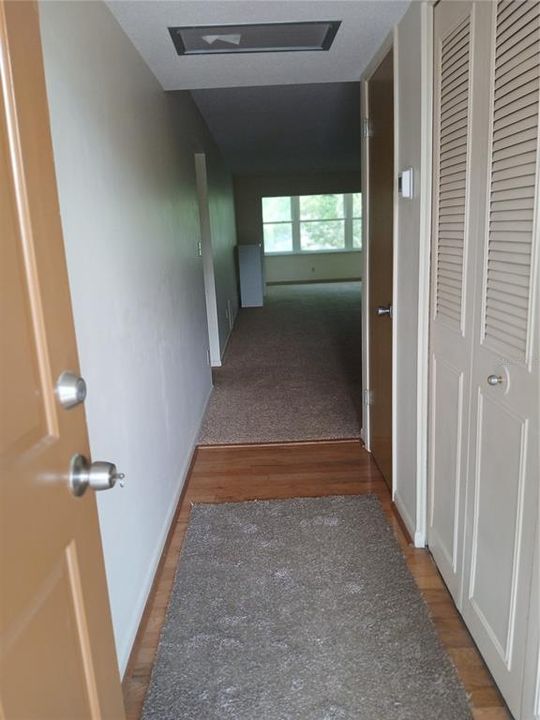 For Sale: $110,900 (1 beds, 1 baths, 854 Square Feet)